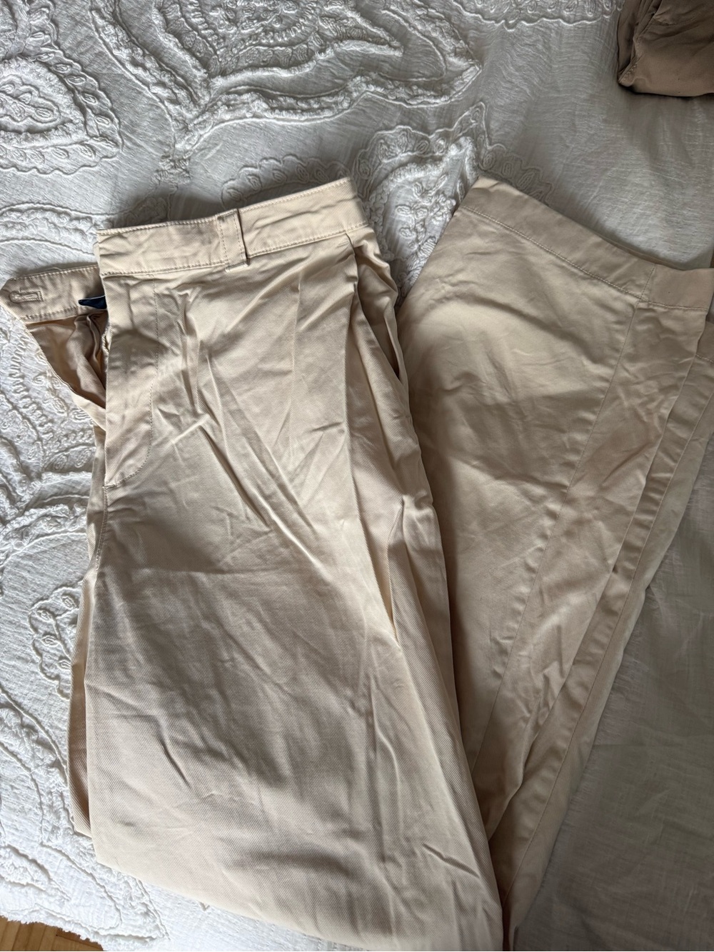Woman Classic Beige Chino Pants GAP